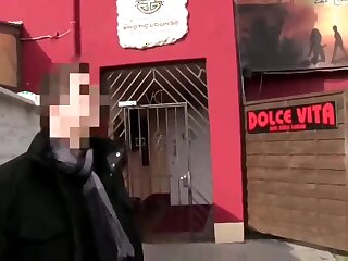德国熟女张开骚逼接受内射pov