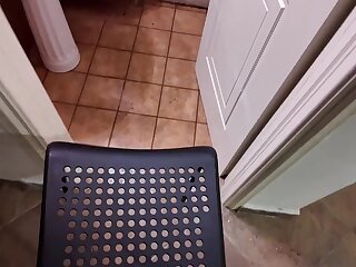 Geile Stiefmutter spreizt Beine für POV Creampie Tabu